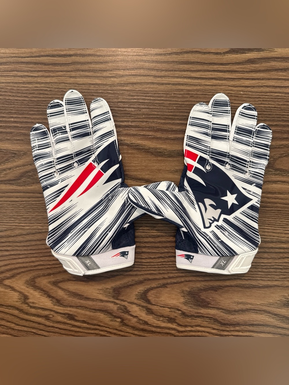 Size 2XL Nike New England Patriots Vapor Jet 3.0 Receiver DB Gloves - PGF339-191